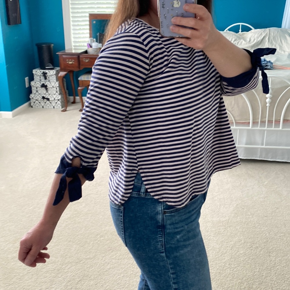 **FREE W/PURCHASE** Curve appeal navy blue and pink stripe pullover top. - Picture 7 of 16